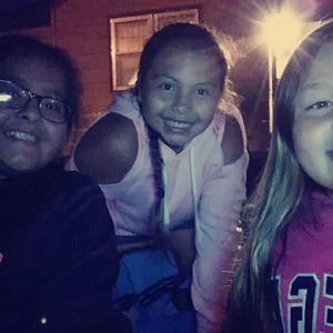 Meet your Posher, Tia